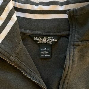 Brooks Brothers Men’s Quarter Zip Sweater (M)